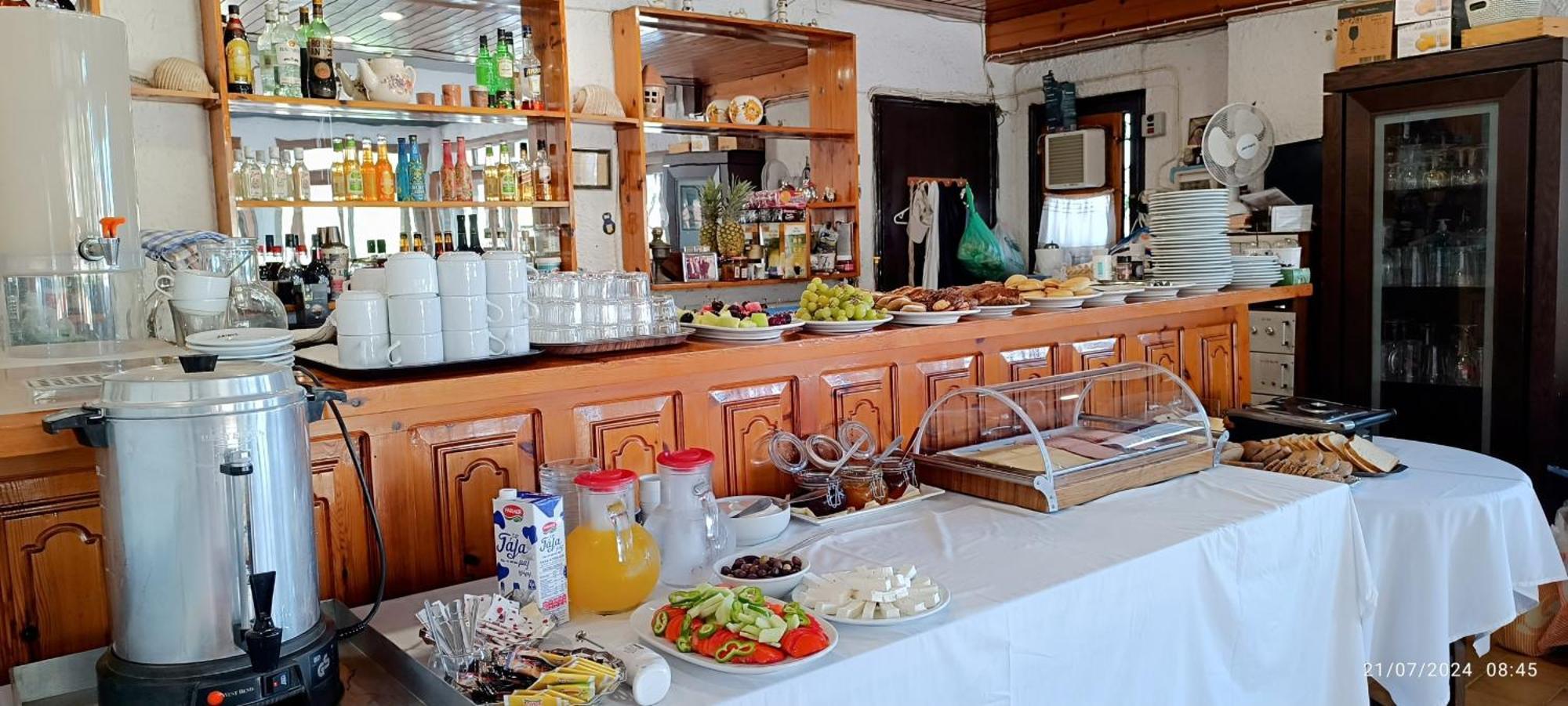 Odysseas Hotel Samos Buitenkant foto